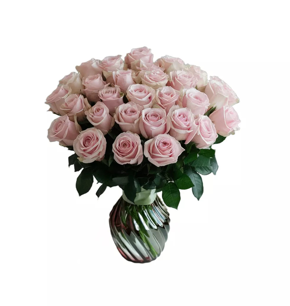 Feminine Pink Roses Bouquet